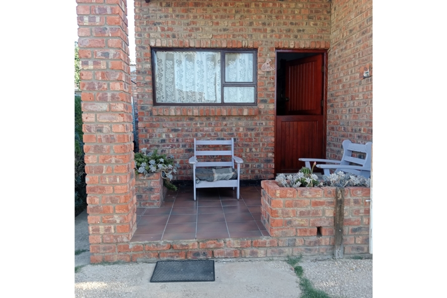 2 Bedroom Property for Sale in Campher Park Eastern Cape